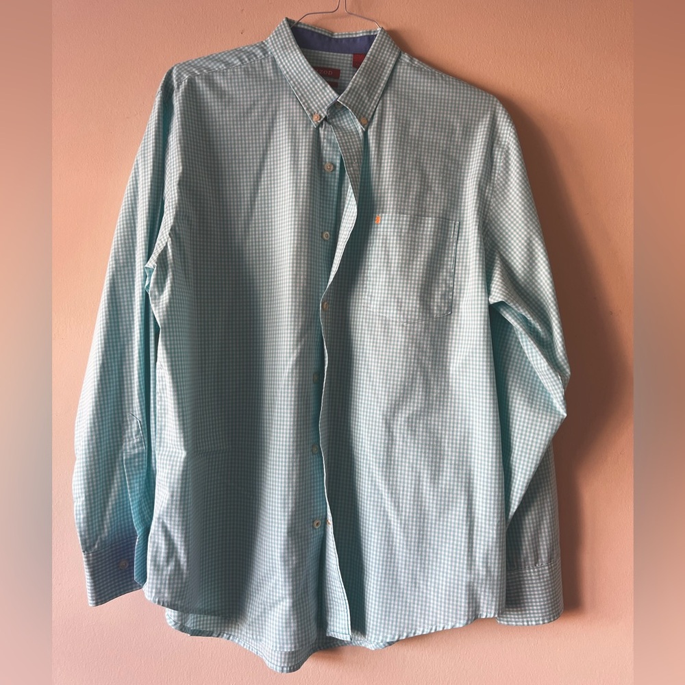 Izon Button Up
